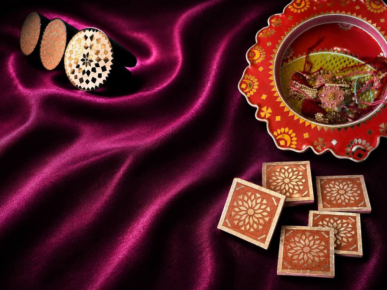 Handmade Lippan art décor on velvet — The Crafted Home, Bhopal